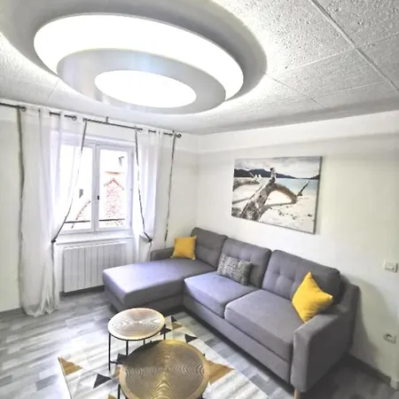 Apartment Centre Ville, Parking Gratuit, Petit Dejeuner *